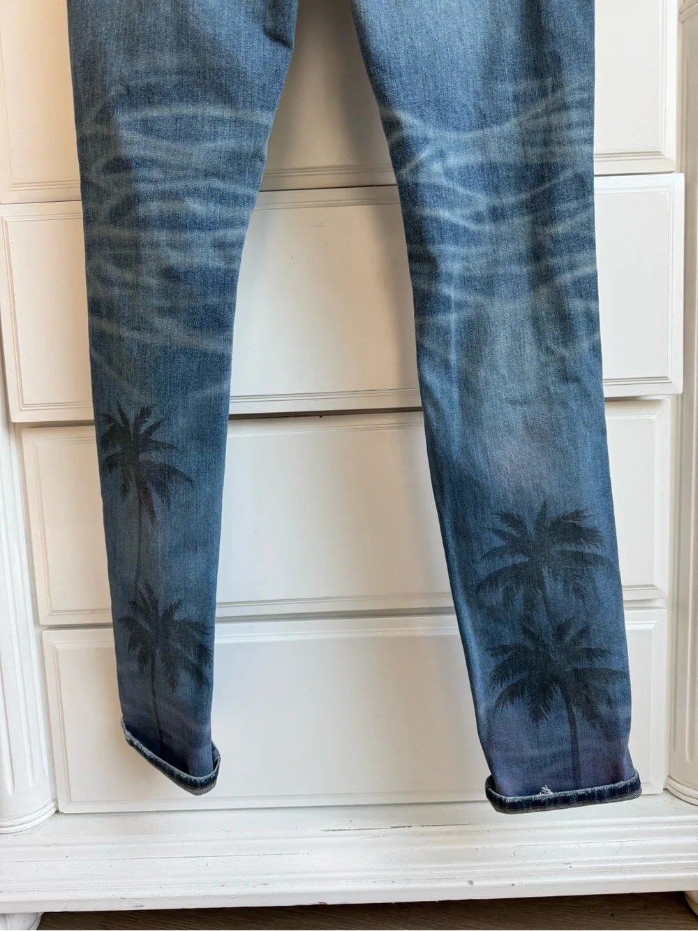 AMIRI Indigo Night Palm Thrasher Jeans Size 32